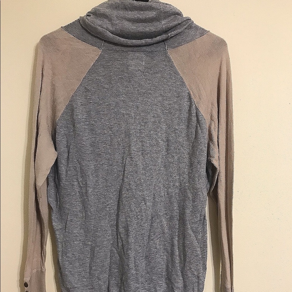 Light sweater - Picture 2 of 2